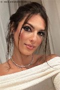 Milano Trav Leticia Blend 327 81 28 533 foto selfie 1