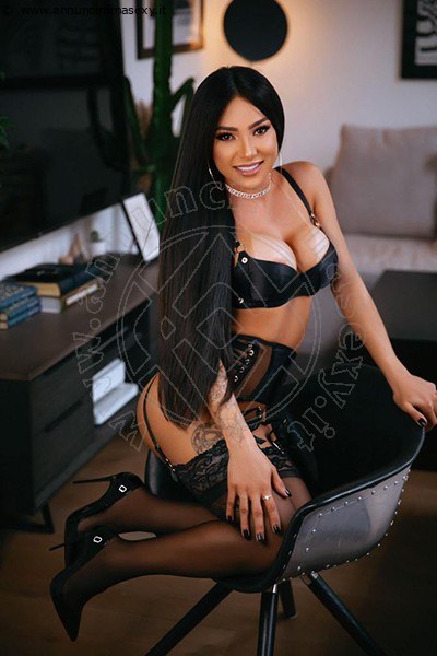 Mel Bittencourt  LONDRA 00447400667804